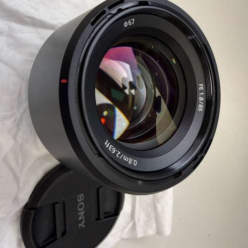 Sony FE 85mm F1.8 99% new (SEL85F18) 原廠遮光罩