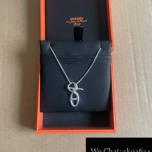 Hermes 豬鼻子項鏈