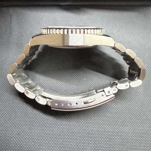 Maen Hudson GMT