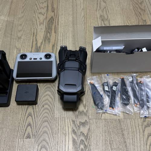 DJI Mavic 3 Pro 全能套装｜换新后未飞行｜配件齐全｜香港深圳可面交