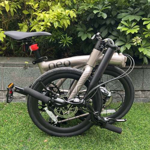 亮光鈦色 JAVA NEO 9速 桶軸碟剎 16吋 349 鋁合金折叠車 （三折叠小布 國布 ）送前...