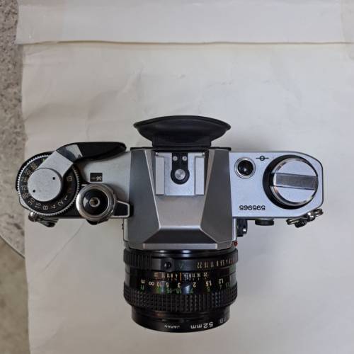 屯門貨倉有canon/Olympus/nikon 多款型號，數量约2O部任揀