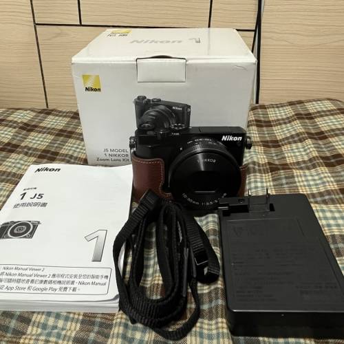 Nikon 1 j5
