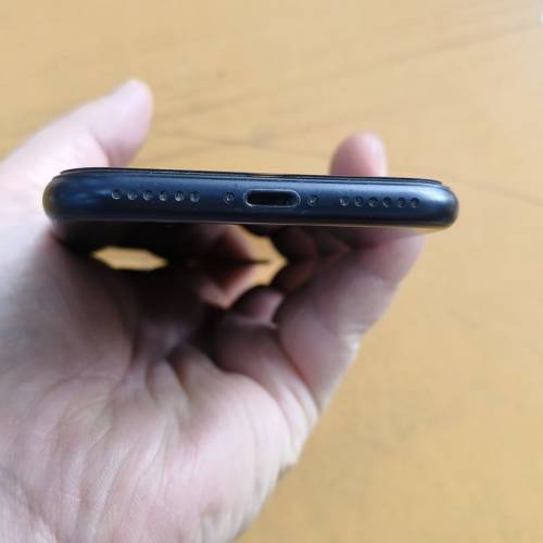 iPhone SE 3 128gb港行淨機(超新淨，所有功能正常)