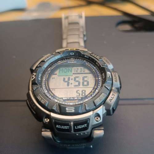 CASIO PRG-240T  手錶