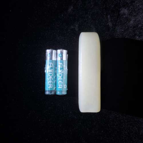 天然翡翠佛龕式坐佛雕件 88.5g