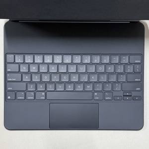 12.9 iPad Pro / 13吋 iPad Air M2 M4 用 原裝 Apple Magic Keyboard with Trackpad