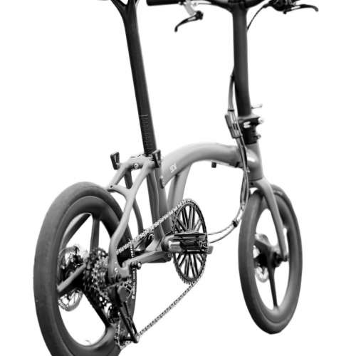 ( 重量 6.6kg ) 2026 RUHM 5DII 7速桶軸油剎碳纖維三折叠車  送前後蛙燈叮叮