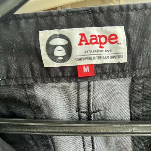 Aape UNVS 迷彩短褲 M size, 清屋放售 HK$100.00。