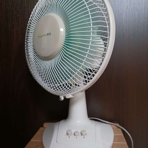 Pricerite 實惠 9" desk fan 座枱風扇
