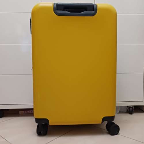 Kwan Kin Tours 24 吋旅行喼/ 行李箱 24" suitcase / baggage / luggage