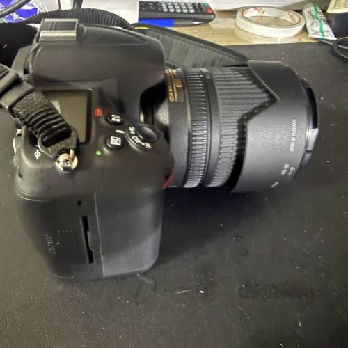 90%新Nikon D7000 相機連18-105鏡頭（私保三天）（包一電一充）