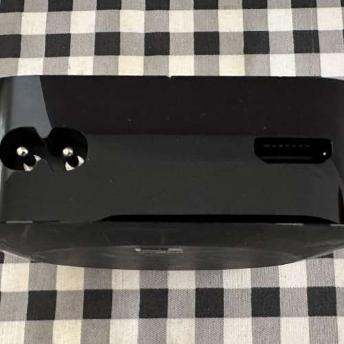 新款 Apple TV Series 4K 第3代 機頂盒 64G記憶體 行貨 95%新 操作和功能全正常 已...