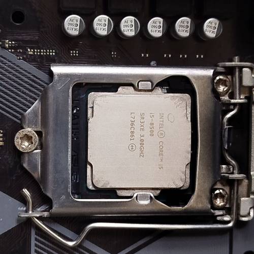 ASUS Prime B365-M A (M-ATX) + Intel I5-8500 + 原廠風扇