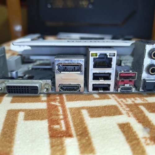 MSI B360M Mortar Titanium MATX 高階電競主機板 Motherboard (連背板)