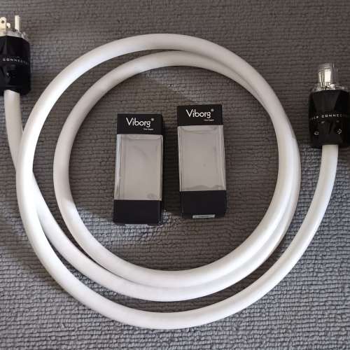OYAIDE TUNAMI NIGO V2 電源線 (日本版)2M長,配上Vibarg 鍍銀美式头尾 98%新  $1300