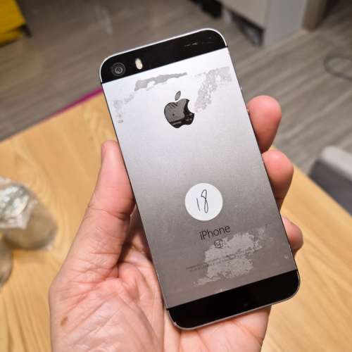 Apple iPhone SE 32GB Silver 銀色 (電池發脹需要更換)