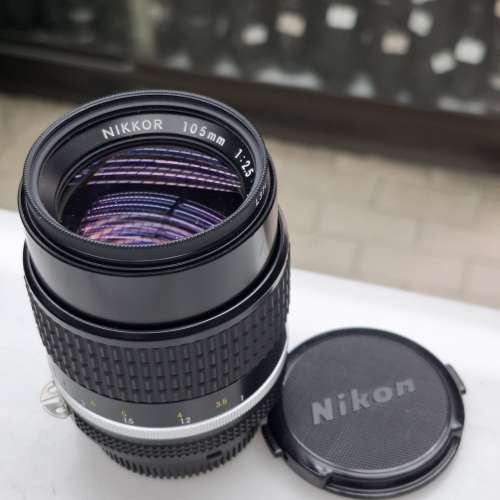 NIKON 105MM F2.5 AiS