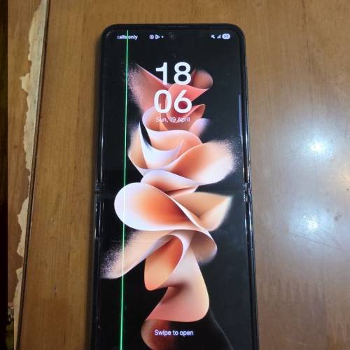 Samsung galaxy z flip 3 256GB 黑色