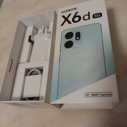 全新原裝行貨之華為手機快速充電器連接駁線(Huawei USB-C Charger)