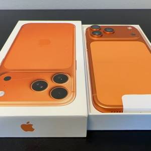 这是全新 iPhone 17 Pro Max 256GB 橙色解锁版（电池电量 100%，循环次数 0）