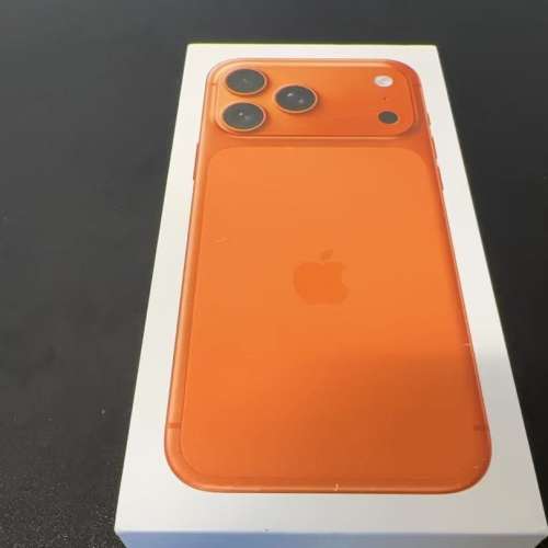这是全新 iPhone 17 Pro Max 256GB 橙色解锁版（电池电量 100%，循环次数 0）