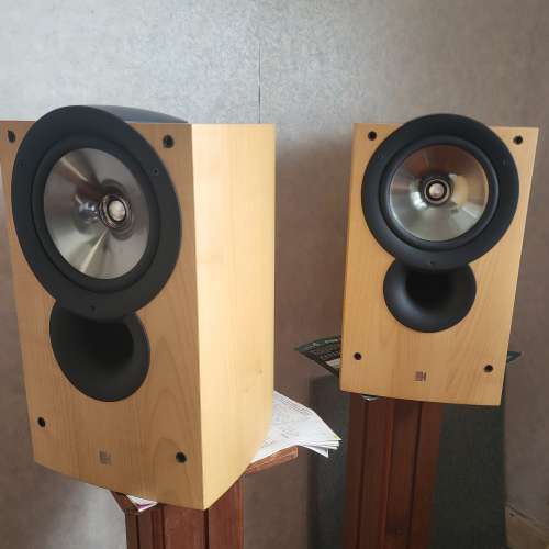 KEF IQ3  喇叭