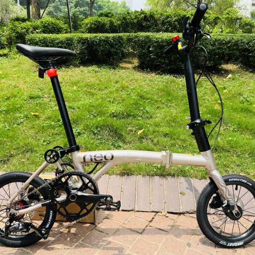 靚價  2026 新款 JAVA NEO 3速 桶軸碟剎 14吋 鋁合金折叠車 （ 三折叠小布 國布 ） ...