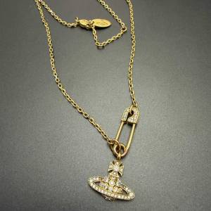 Vivienne Westwood Lucrece 吊墜項鍊