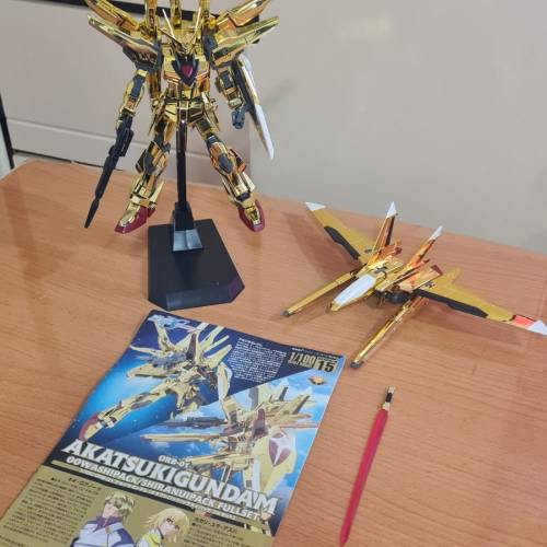 萬代1/100 曉鋼彈 大鷲型&不知火型 黃金電鍍版-機動戰士高達SEED DESTINY系列