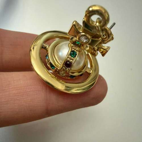 Vivienne Westwood 金色珍珠耳墜