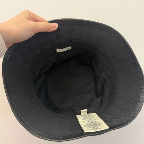 Gucci 的黑色GG Canvas Bucket Hat
