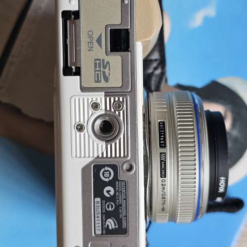 新淨 EPL1+ 17mm F2.8 連盒