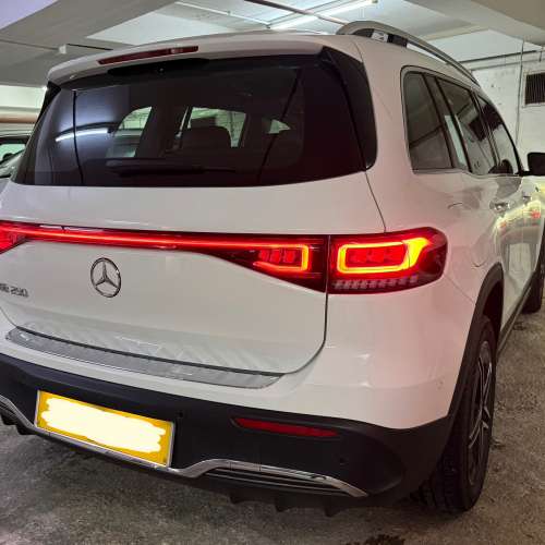 Mercedes-Benz EQB 250 AMG