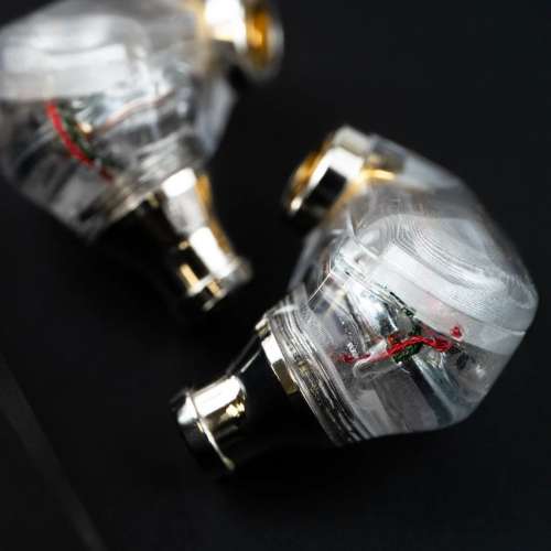 Campfire Audio IRIS混合式入耳式耳機 &nbsp; 限定上架！