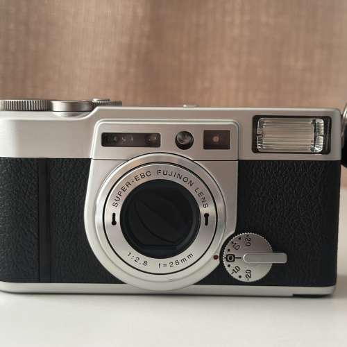 Fujifilm Klasse W 銀機