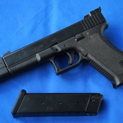 MGC Glock17L Gbb + Gunner DVD