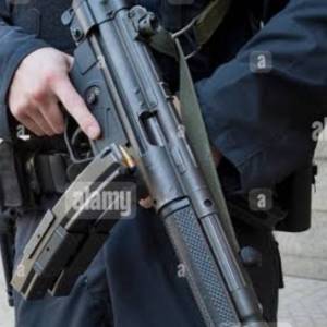 Marui MP5 一雞三味A5+RAS+電筒托