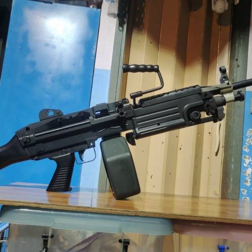 Star M249 
送MGC MP5K