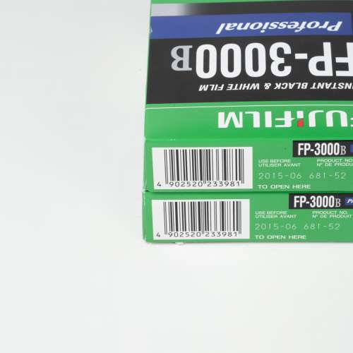 || Fujifilm FP-3000B Professional - 10 Instant Black & White Prints 8.5x10.8cm