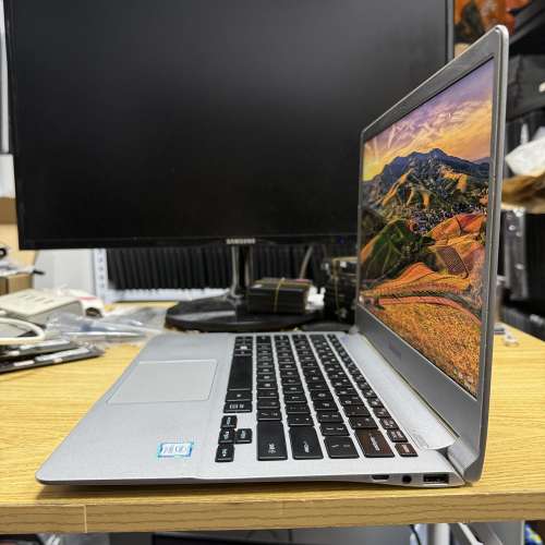 [超輕] Samsung 9 NP900X3L (Core i7 / 13.3" 全高清 / Win 11 / 永久Office / SSD)