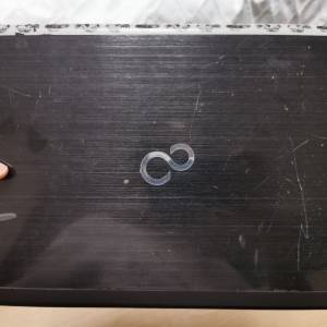 平售Fujitsu UH574 touchmon I5 4200U 8GB 120gb ssd 即買即用