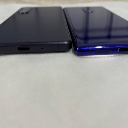 Sony Xperia 1 iii & 1 紫色 兩部一齊放，不散賣