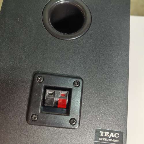 九成新 TEAC TC-650N 高級光面琴漆揚聲器一對