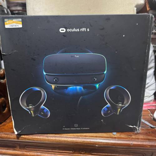VR Oculus Rift S   頭戴式顯示