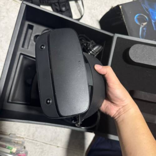 VR Oculus Rift S   頭戴式顯示