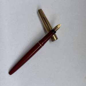Parker VP fountain pen