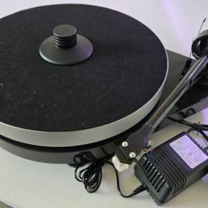 95%新 寶碟 PRO-JECT RPM 5 黑膠唱盤 + 9CC碳纖維臂管唱臂