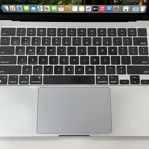 Apple Macbook Air M2 2022 8GB ram 256GB ssd (13.6吋) 台灣版
