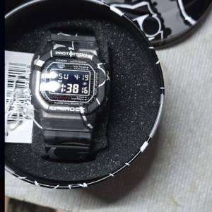 Casio G-Shock Street Spirit&nbsp;系列中的&nbsp;DW-5000SS-1